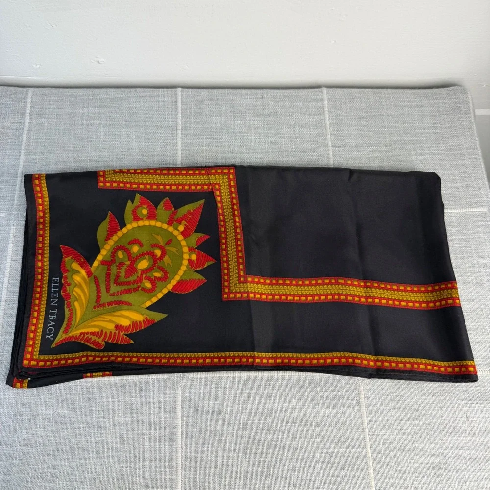 Linda Allard For Ellen Tracy Silk‎ Scarf Black Red Gold Square Silk Scarf